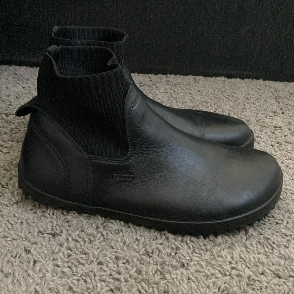 Be Lenka Mojo Pull On Leather Ankle Boot (Black)